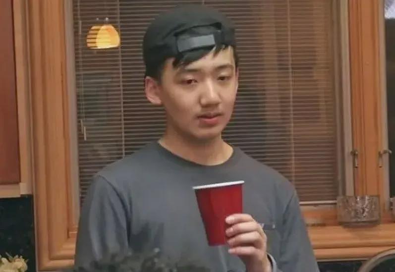 华女网红18岁生日当天进军成人业！两周狂赚$1500万（组图） - 4