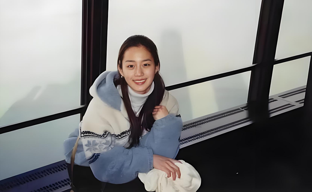 韩绝美女神上节目哭诉独自带2娃8年大崩溃?嫁亚洲性感男神却丧偶式育儿:他啥都不管只有我当恶人(组图) - 3