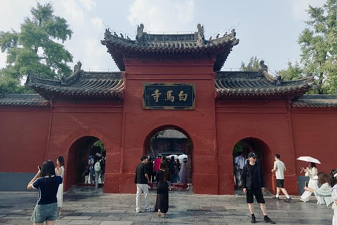 印乐上任首月,少林寺的变与不变:生意少了,喧闹还在(组图) - 6