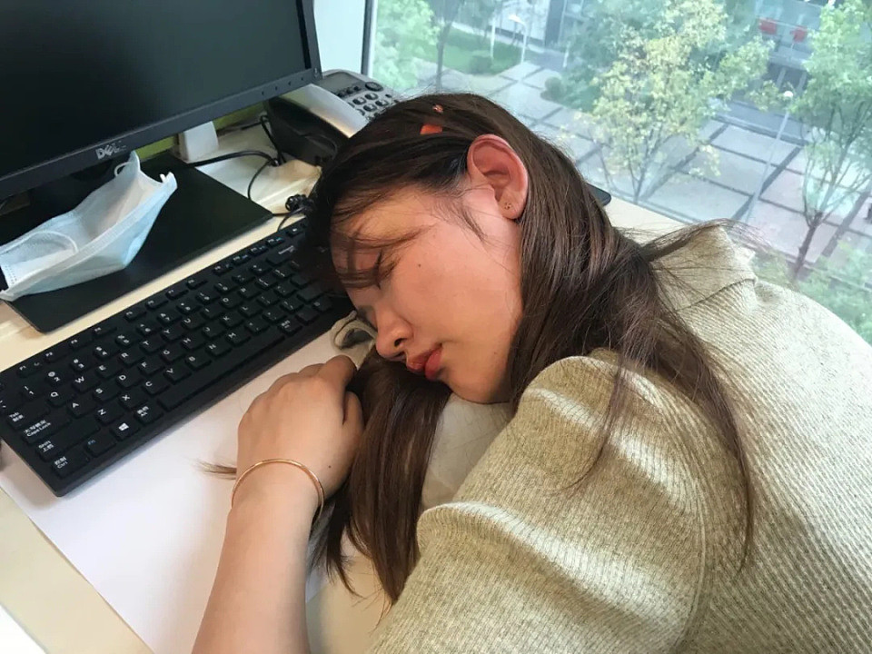 别被“睡够8小时”绑架了（组图） - 2