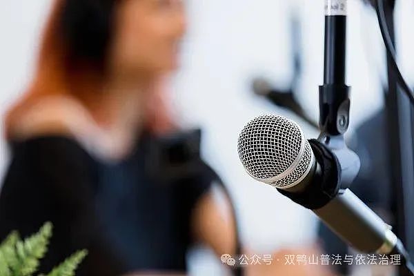 直播公司围猎初中辍学未成年农村女孩!被老板羞辱、工作被要求擦边、不想做了还要赔偿高额违约金(组图) - 4