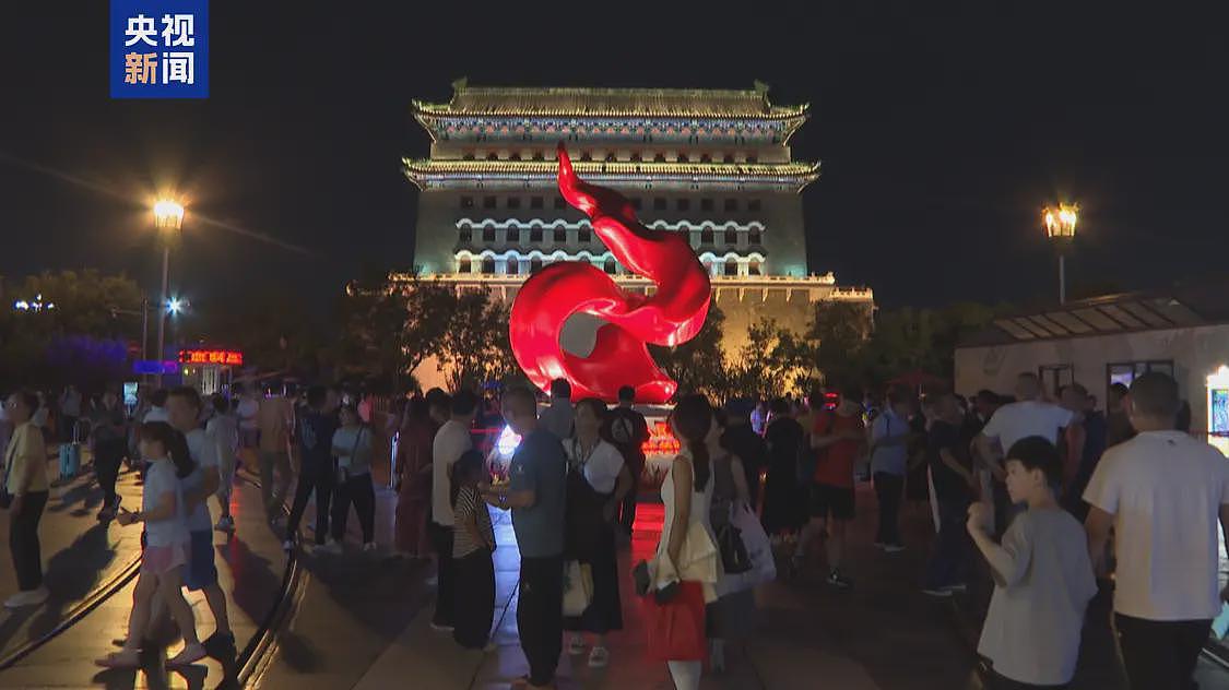 期待!北京将升挂23万面国旗红旗(组图) - 7