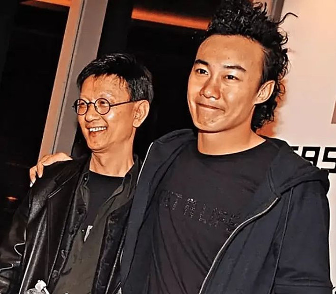 陈奕迅父亲坐牢6年，出狱后高调亮相儿子演唱会（组图） - 13