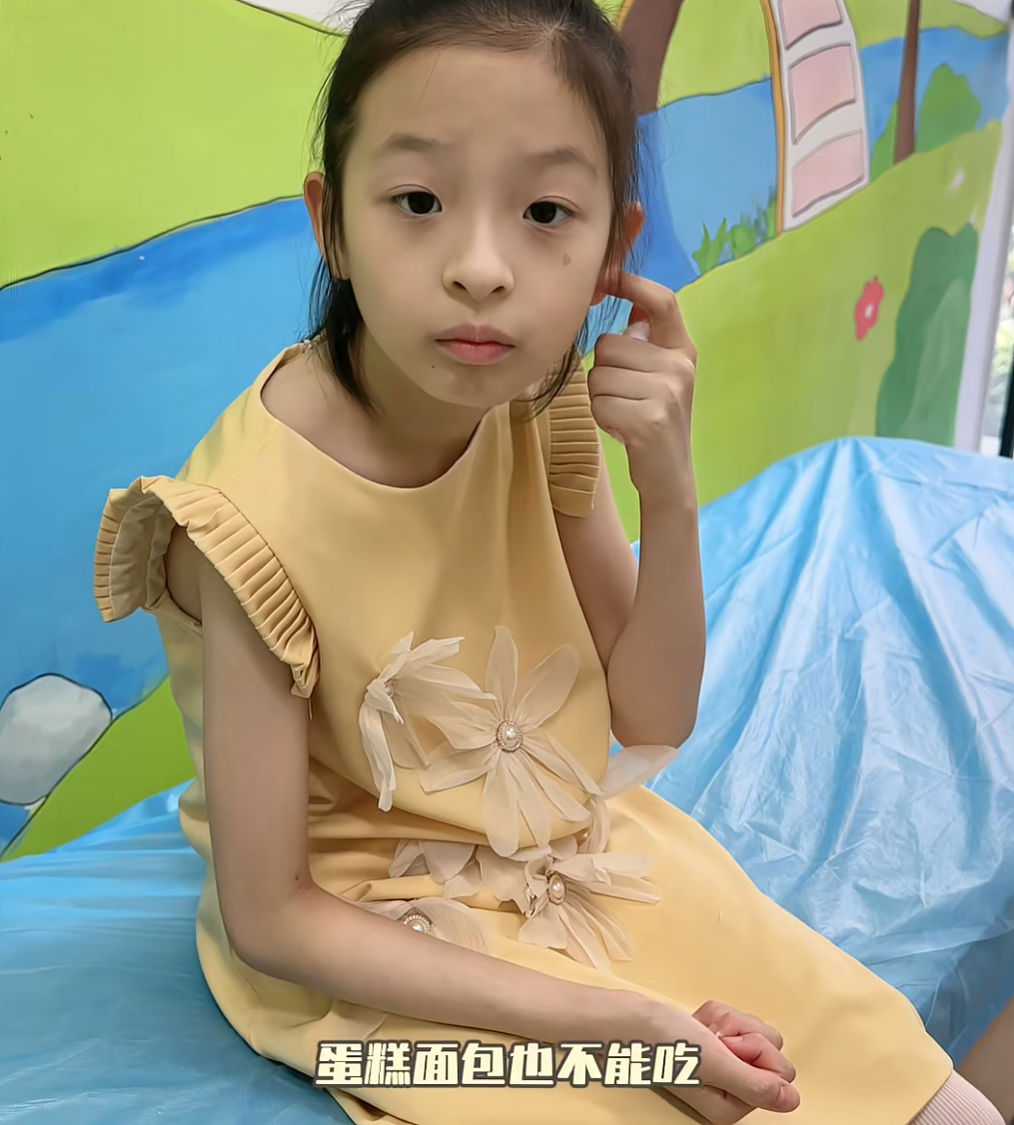 惨不忍睹！9岁女儿张开嘴，知名女演员愁坏了，网友：同款焦虑（组图） - 5