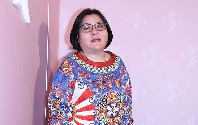 62岁邱黎宽卷入8亿遗产案！闺蜜儿子告她欺诈，港媒曝她喜欢赌博（组图） - 5
