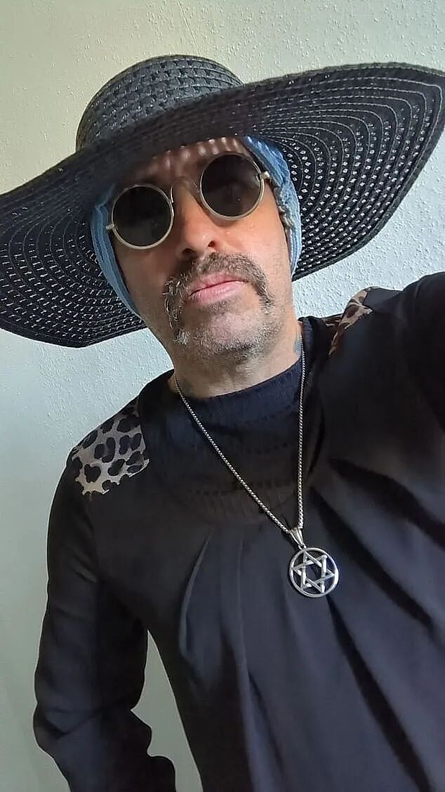 仇恨LGBT的德国极右翼男子被判入狱，却在入狱前紧急申请变为女人？网友：魔法打败魔法...（组图） - 10