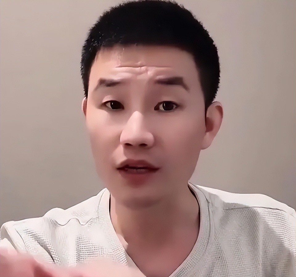 反诈老陈打假嘎子结果玩脱了，道歉求饶姿态放低，嘴上仍不依不饶（组图） - 3