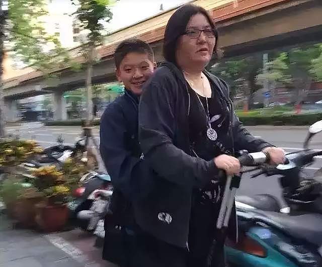 62岁邱黎宽卷入8亿遗产案！闺蜜儿子告她欺诈，港媒曝她喜欢赌博（组图） - 3