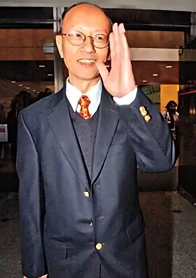 陈奕迅父亲坐牢6年，出狱后高调亮相儿子演唱会（组图） - 10