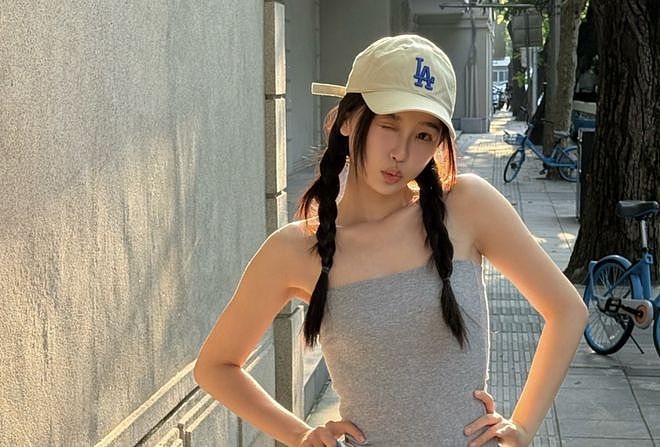 虞书欣风波终于出圈了！律师圈纷纷倒油调侃，多家商务代言取消（组图） - 11