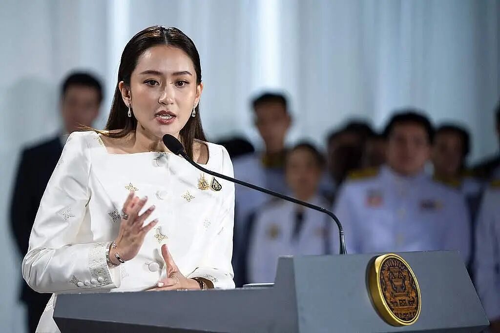 胡锡进：美女总理被罢免，泰国总理为何如此高危？（组图） - 1
