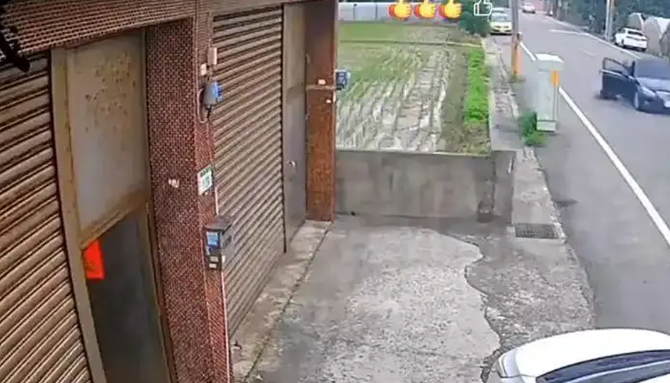 山西男生和女友吵架后跳车自杀，女方赔22万判无罪，评论区吵炸了！（组图） - 4