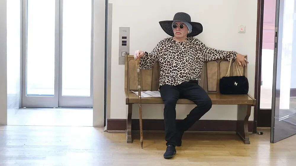 仇恨LGBT的德国极右翼男子被判入狱，却在入狱前紧急申请变为女人？网友：魔法打败魔法...（组图） - 8