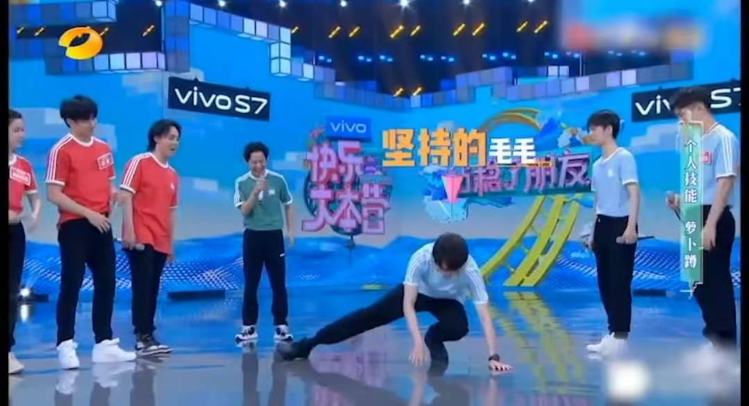 性取向成谜,官媒怒斥,被保姆举报?51岁何炅,不需要再证明什么(组图) - 22