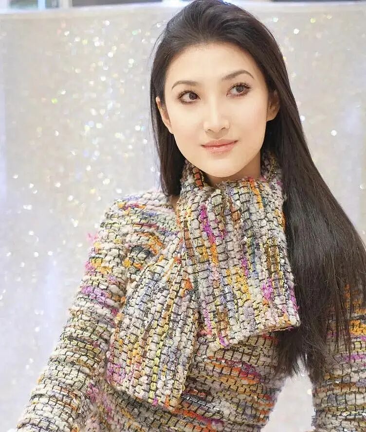 那个让李钰穿着婚纱下葬的男人，又再婚了，新娘是95后留学生…（组图） - 3