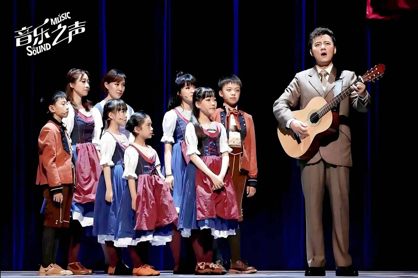 成方圆：曾想与王刚生个孩子，65岁的她照顾9旬父亲（组图） - 16