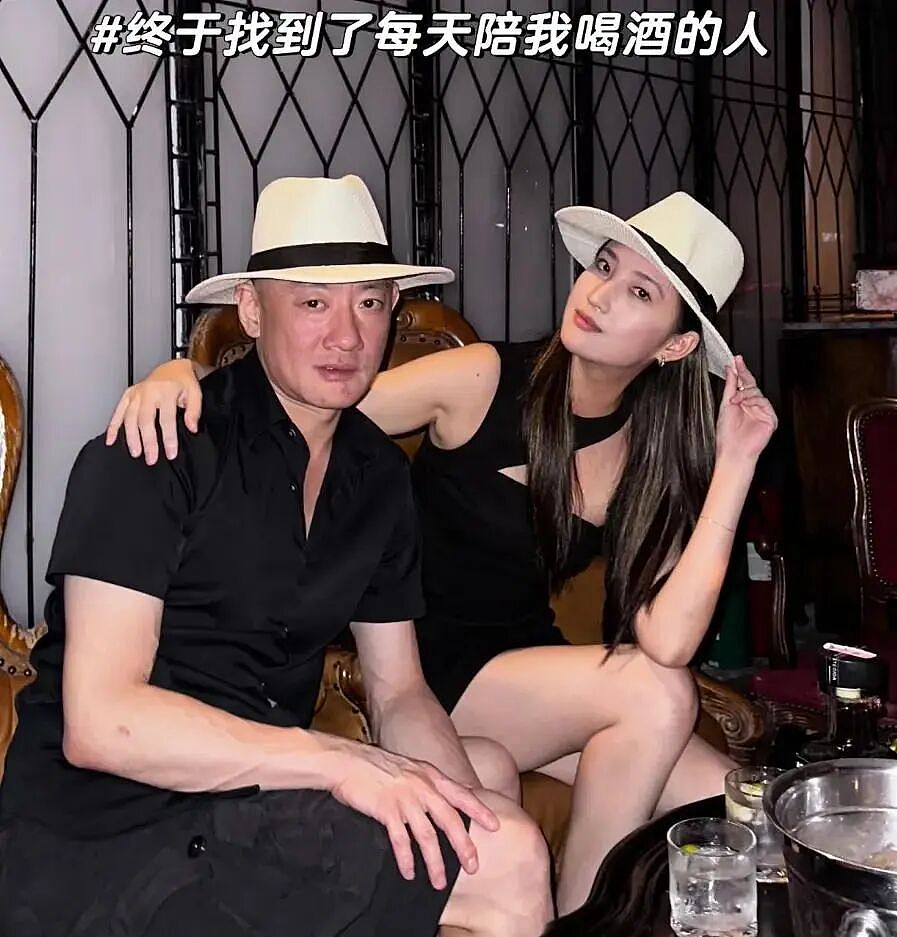 那个让李钰穿着婚纱下葬的男人，又再婚了，新娘是95后留学生…（组图） - 9