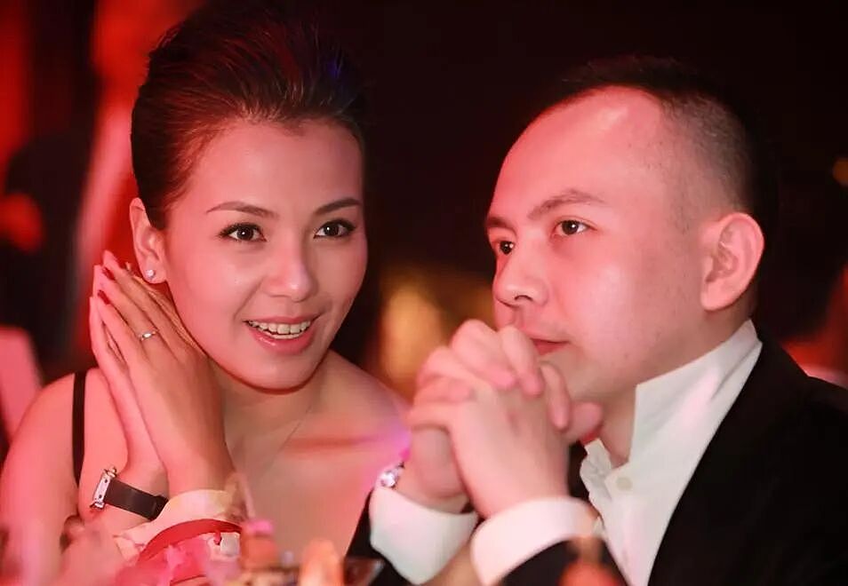 那个让李钰穿着婚纱下葬的男人，又再婚了，新娘是95后留学生…（组图） - 24