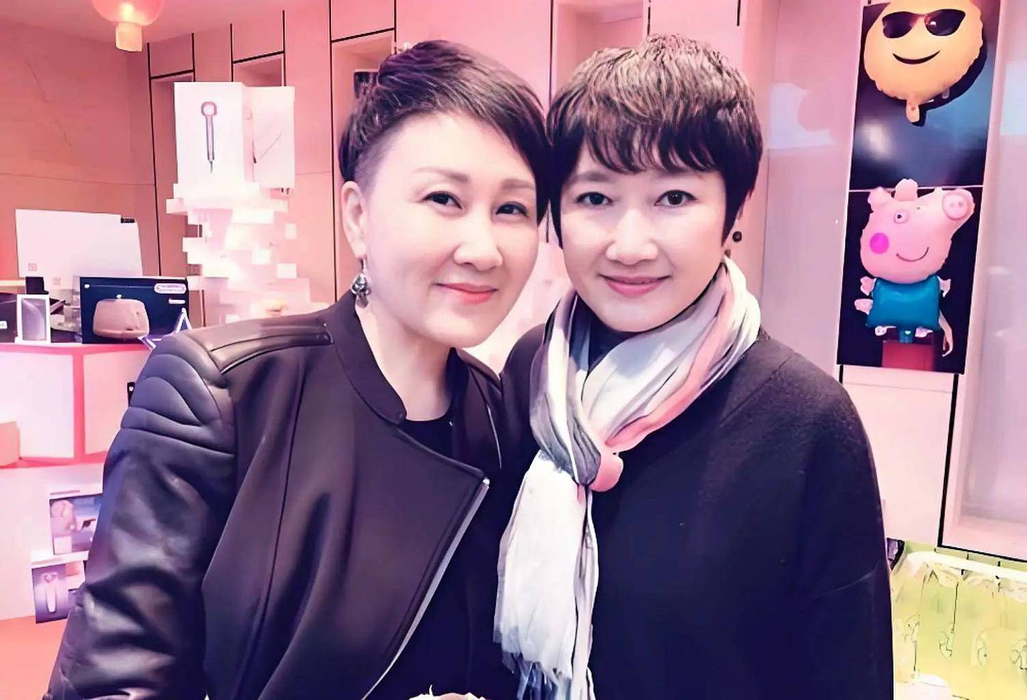 成方圆：曾想与王刚生个孩子，65岁的她照顾9旬父亲（组图） - 24