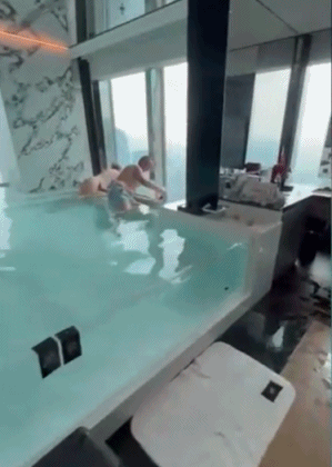 澳洲夫妇入住中国五星级酒店，泡澡泡一半，工作人员全冲进来，杯具了（组图） - 6