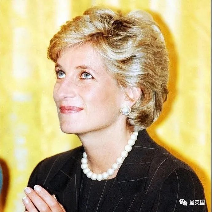 戴安娜去世后被封入635斤铅棺孤葬小岛！查尔斯举动意外了，爆英女王曾希望戴妃嫁给安德鲁王子？（组图） - 12