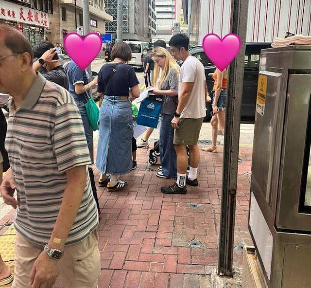 TVB“亿万驸马”街头做慈善，曾被岳父骂是戏子（组图） - 2
