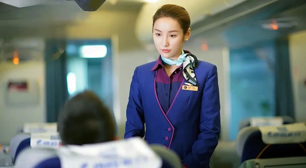 笑脸相迎背后的无奈付出，让众多空姐决定辞职：飞机上怪胎太多（组图） - 12