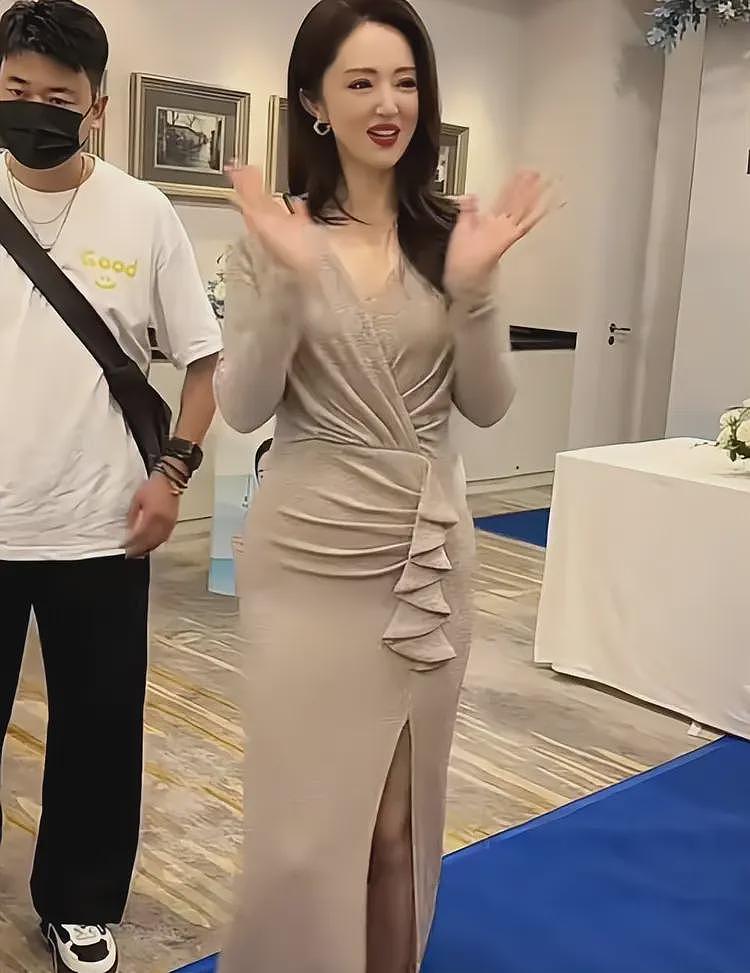 董璇口碑崩塌！买自己代言的金饰送男方亲友，利用话题疯狂捞金（组图） - 14
