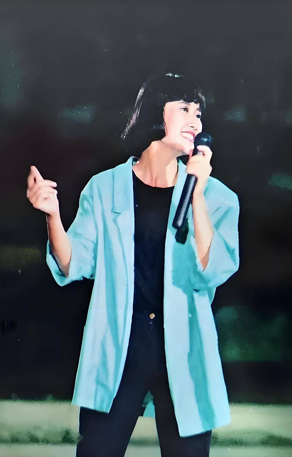 成方圆：曾想与王刚生个孩子，65岁的她照顾9旬父亲（组图） - 10