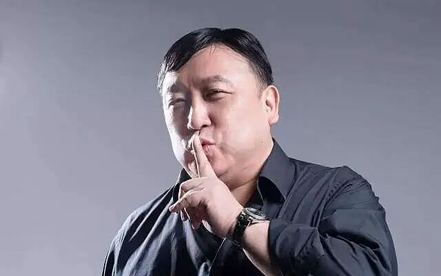 白天陪玩,晚上陪睡不算什么,继岳云鹏事件后,王晶导演又爆大料(组图) - 6