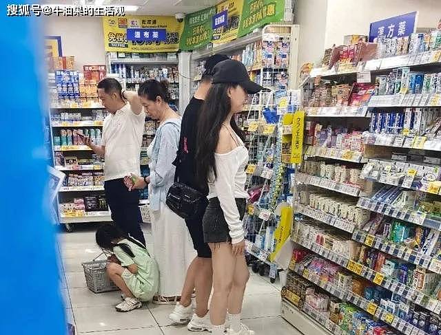 汪峰带森林北在新疆过七夕，为她买珠宝男友力十足（组图） - 5