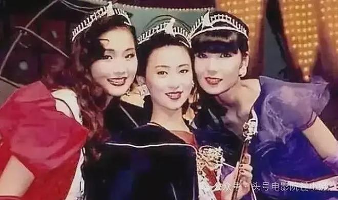 54岁万绮雯，低调复出！甄子丹曾下跪求爱亲吻，背上抛妻弃子骂名（组图） - 11