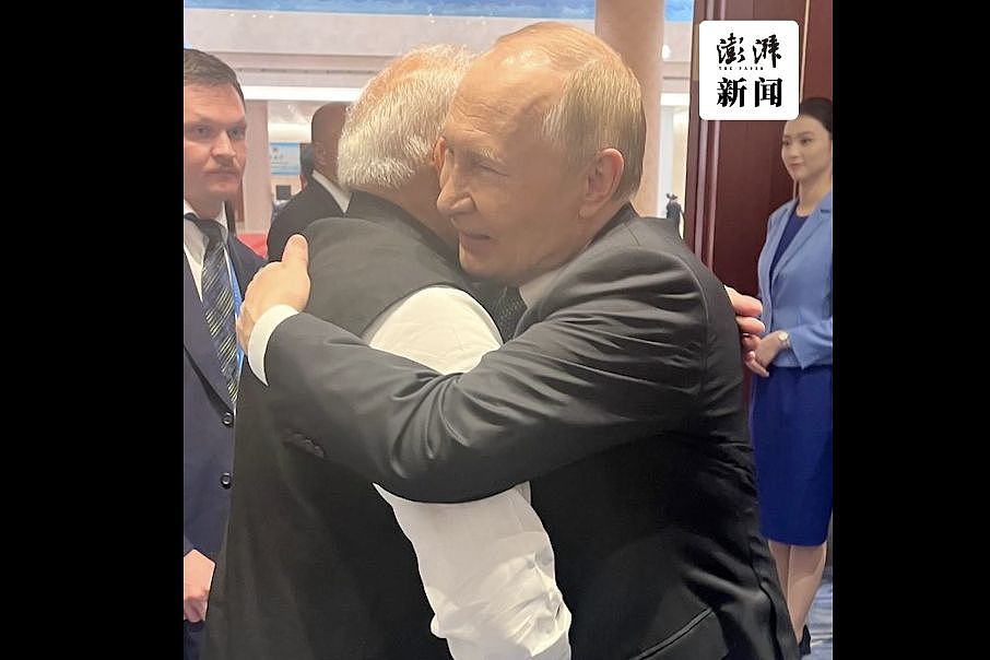上合峰会！莫迪紧握普京手一同入场，“嘿嘿”魔性笑声全都录（组图） - 2