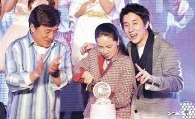 成龙没想到，这次“变了面相”的林凤娇，撕碎了他苦心维持的体面（组图） - 13