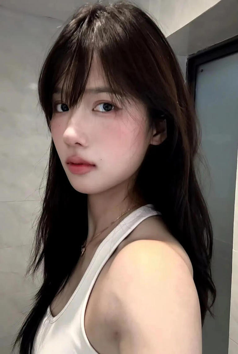 清华美女运动员美貌火出圈,染发上赛场被质疑(组图) - 2