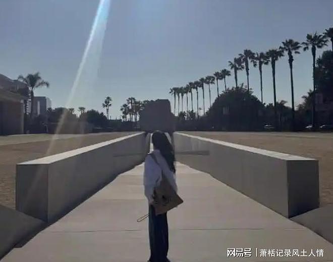 42岁杨丞琳经历危机，大手术过后仍需康复，丈夫李荣浩暖心陪伴（组图） - 3