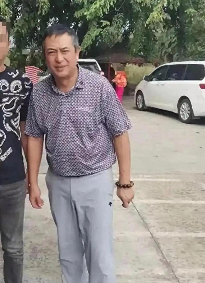 钱再多有什么用！55岁张嘉益现状曝光！病情严重到连走路都站不直（组图） - 22