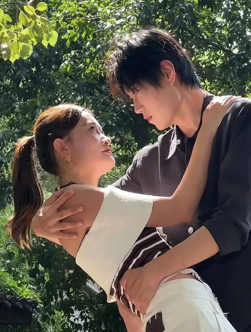 暑假兼职拍短剧,清华女博士回应“赚快钱”:前期多数零片酬,未来想成为制片人(视频/组图) - 1