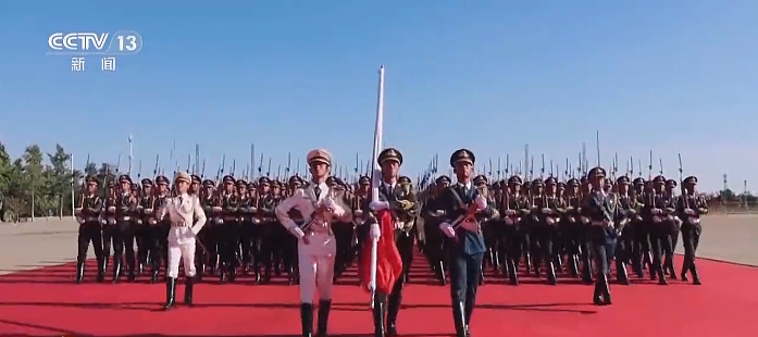 完美呈现盛大阅兵有何秘诀？海军方队平均年龄不到21岁，“最帅天团”仪仗方队步幅精确到75厘米（组图） - 2