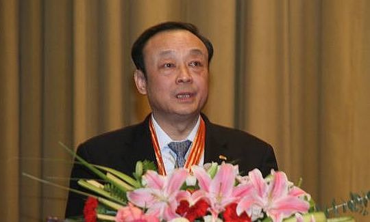 75岁吴经建被开除党籍：大搞权钱交易，对家属失管失教（组图） - 1