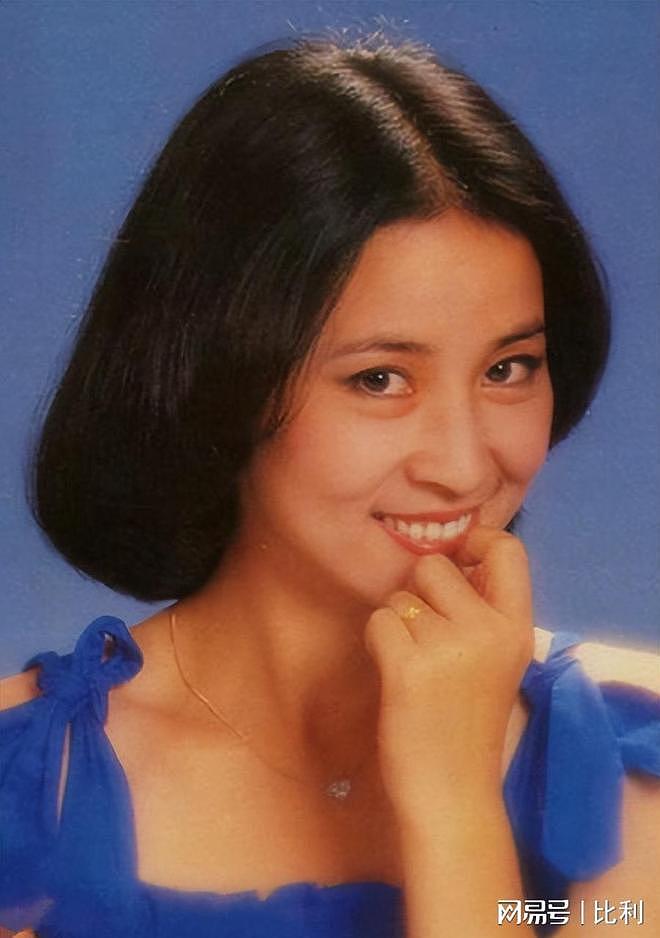 成龙没想到，这次“变了面相”的林凤娇，撕碎了他苦心维持的体面（组图） - 11