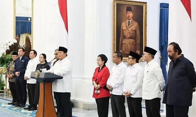 印尼爆发大规模抗议！当地华人：多位政要住宅被洗劫（组图） - 3