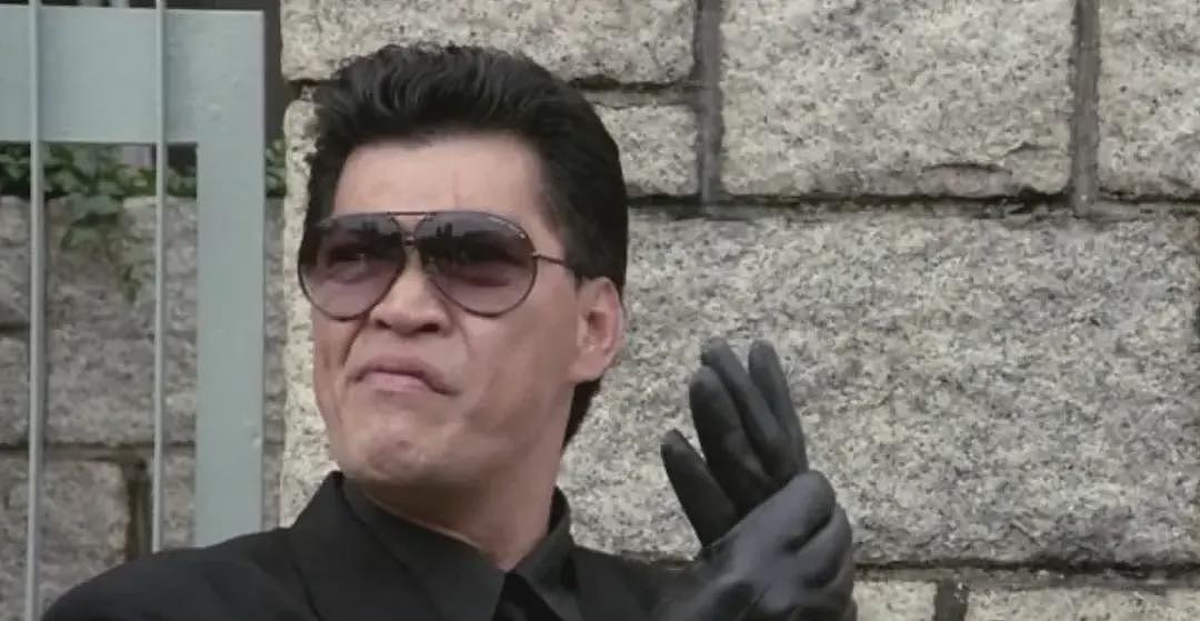 港媒：顶流导演，靠明星八卦“捞金”？（组图） - 8