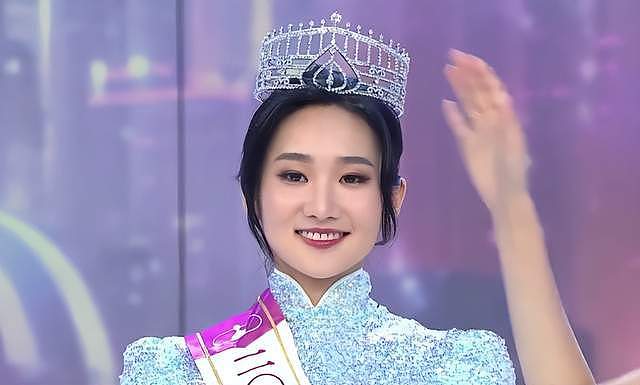 丑到没眼看！2025年“港姐三强”惹争议，冠军嘴歪泪泡一脸苦相（组图） - 12