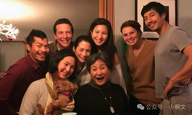 演员郑佩佩儿子再次为患癌妻子众筹治疗费：母亲留下的钱远不够，房子也卖了（组图） - 1