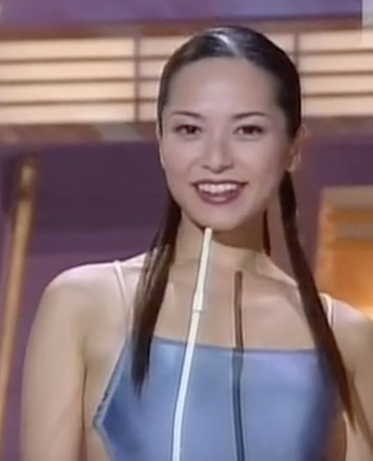 香港小姐50年：从泳装走秀到博士证书（组图） - 24
