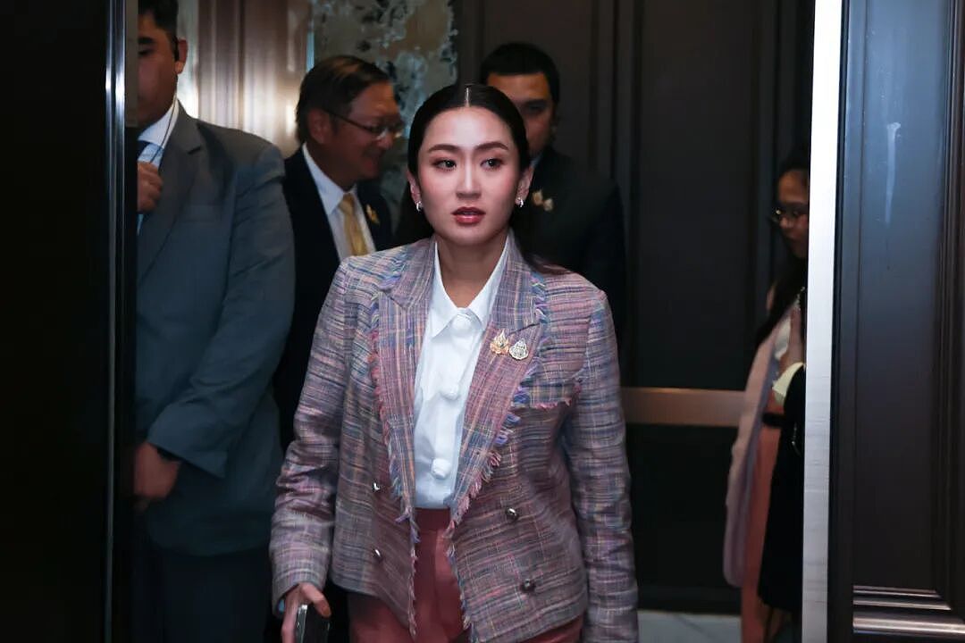 泰国39岁美女总理一年就下台，只因打电话叫了声“叔叔”，她太年轻被做局了？（组图） - 27