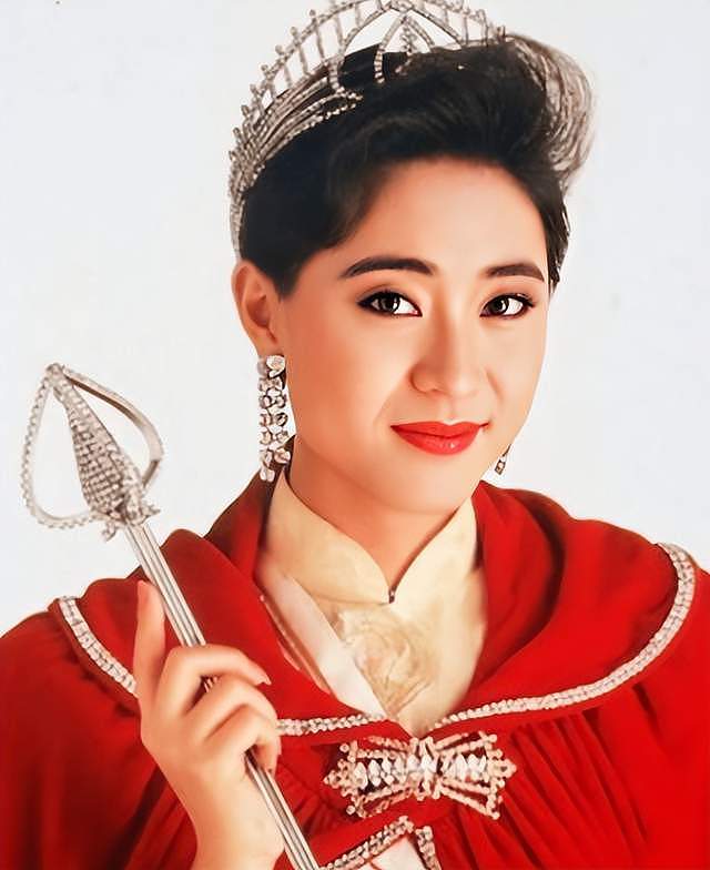 丑到没眼看！2025年“港姐三强”惹争议，冠军嘴歪泪泡一脸苦相（组图） - 19