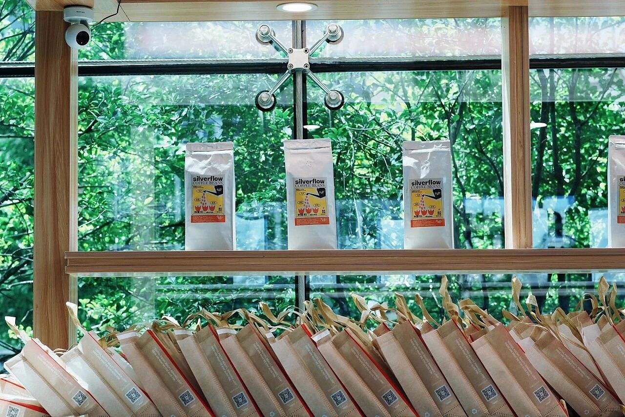 从赔光40万到开出100家咖啡店，一个年轻人的搞钱秘籍（组图） - 10