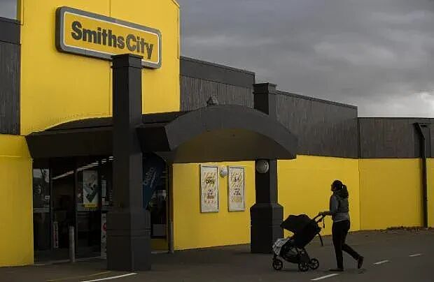 百年零售商清算!门店和网店都关!宜家首店开业在即!新西兰全国配送同步启动!北岸惊现“吐口水男”(组图) - 6